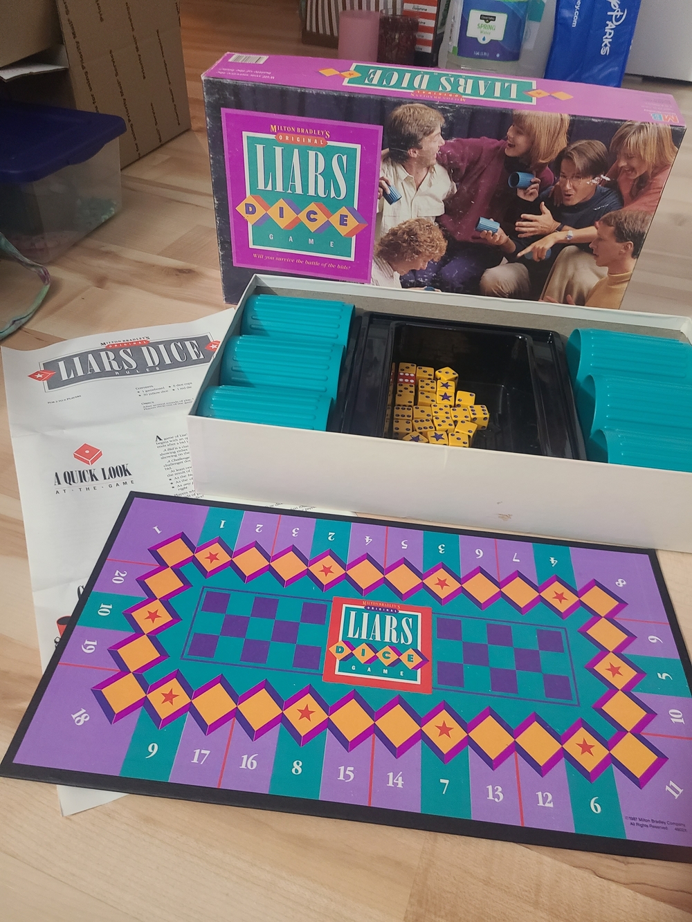 VINTAGE Original Liars Dice COMPLETE Milton Bradley 1987